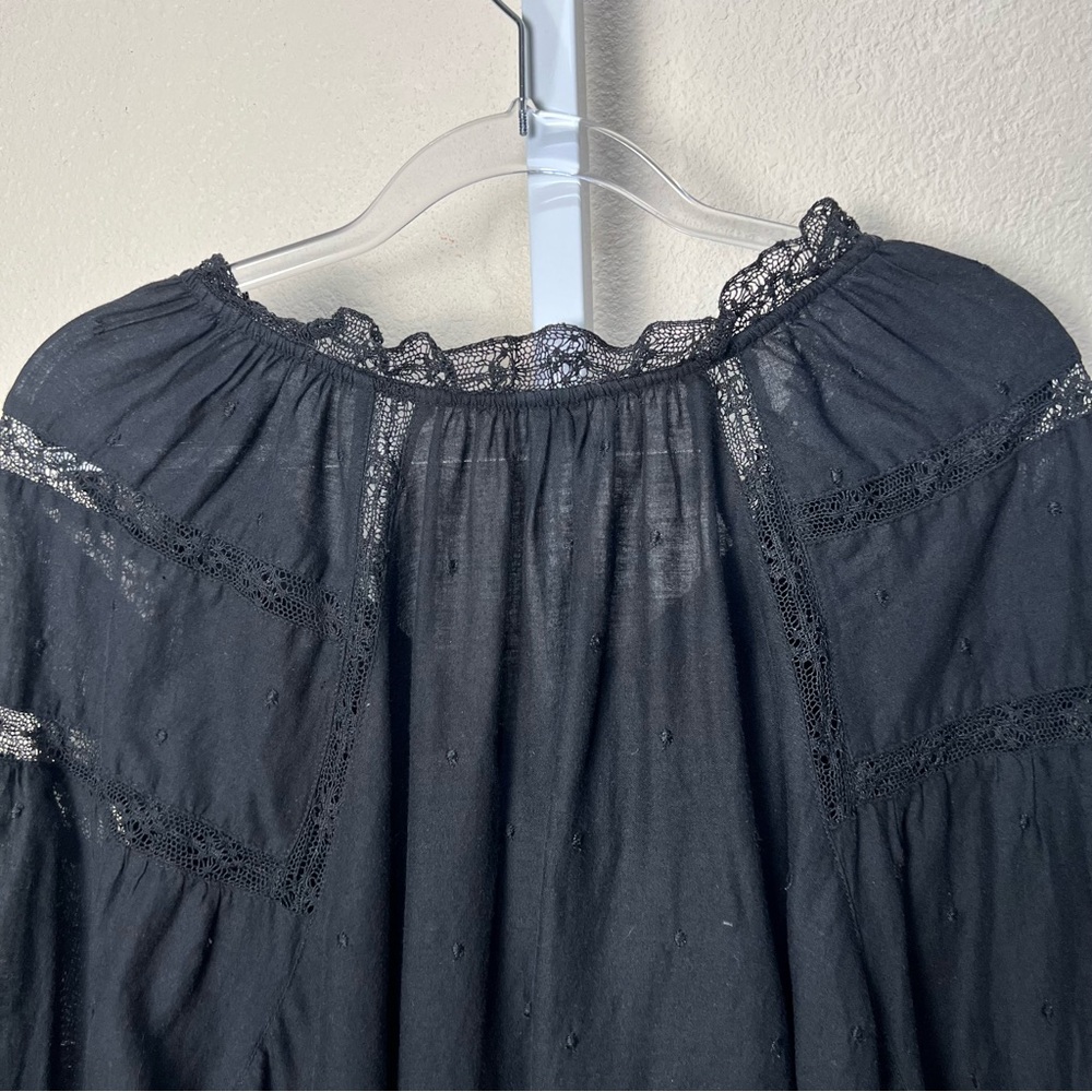 Old Navy Black Lace Trim Poet Blouse 3X Whimsigoth Dark Romantic Peasant - Picture 8 of 9